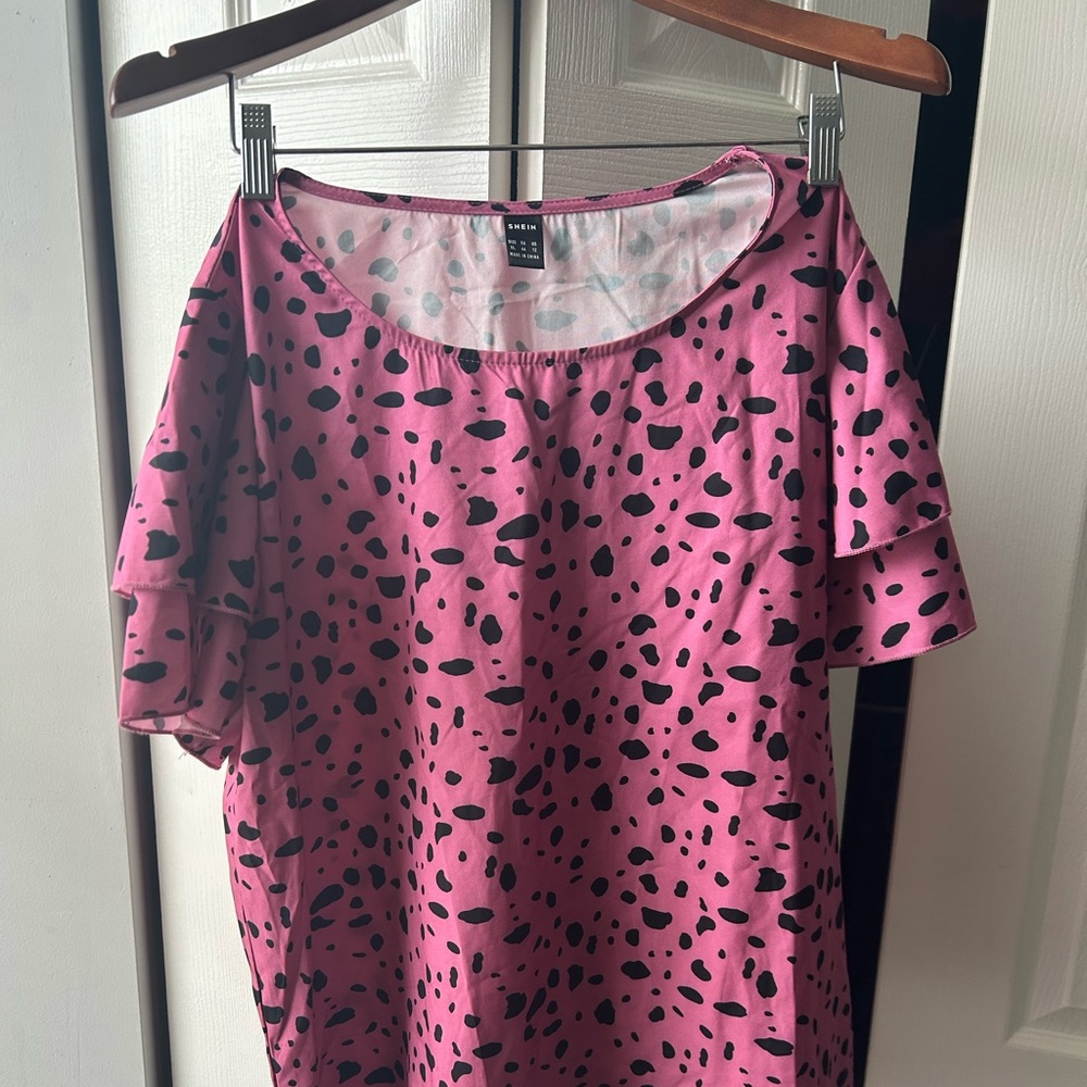 Magenta and Black Spotted Blouse